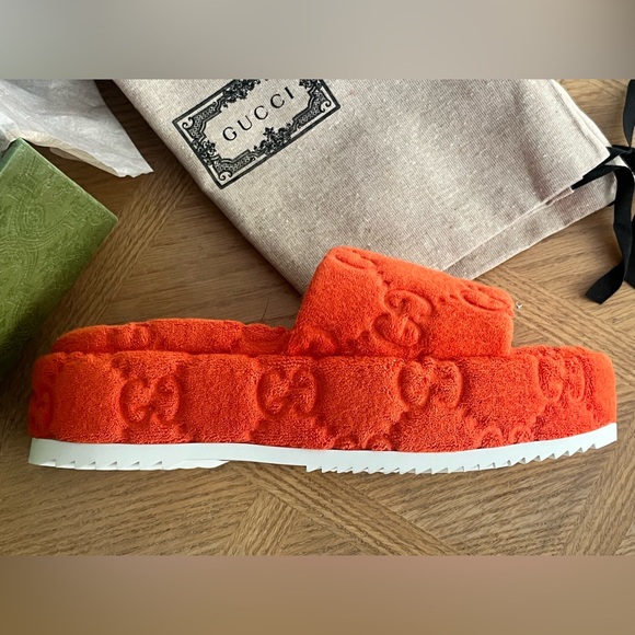 Authentic Gucci platform mules - Picture 9 of 12